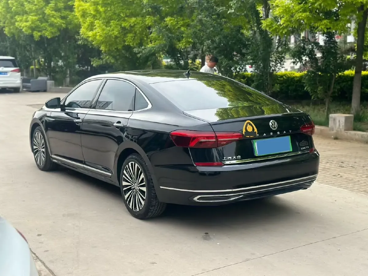 2019 Volvo V40 1.5T 152HP L4 6AT,autocango,china used car exporter,china ev exporter,chinese used car exporter,chinese used ev exporter