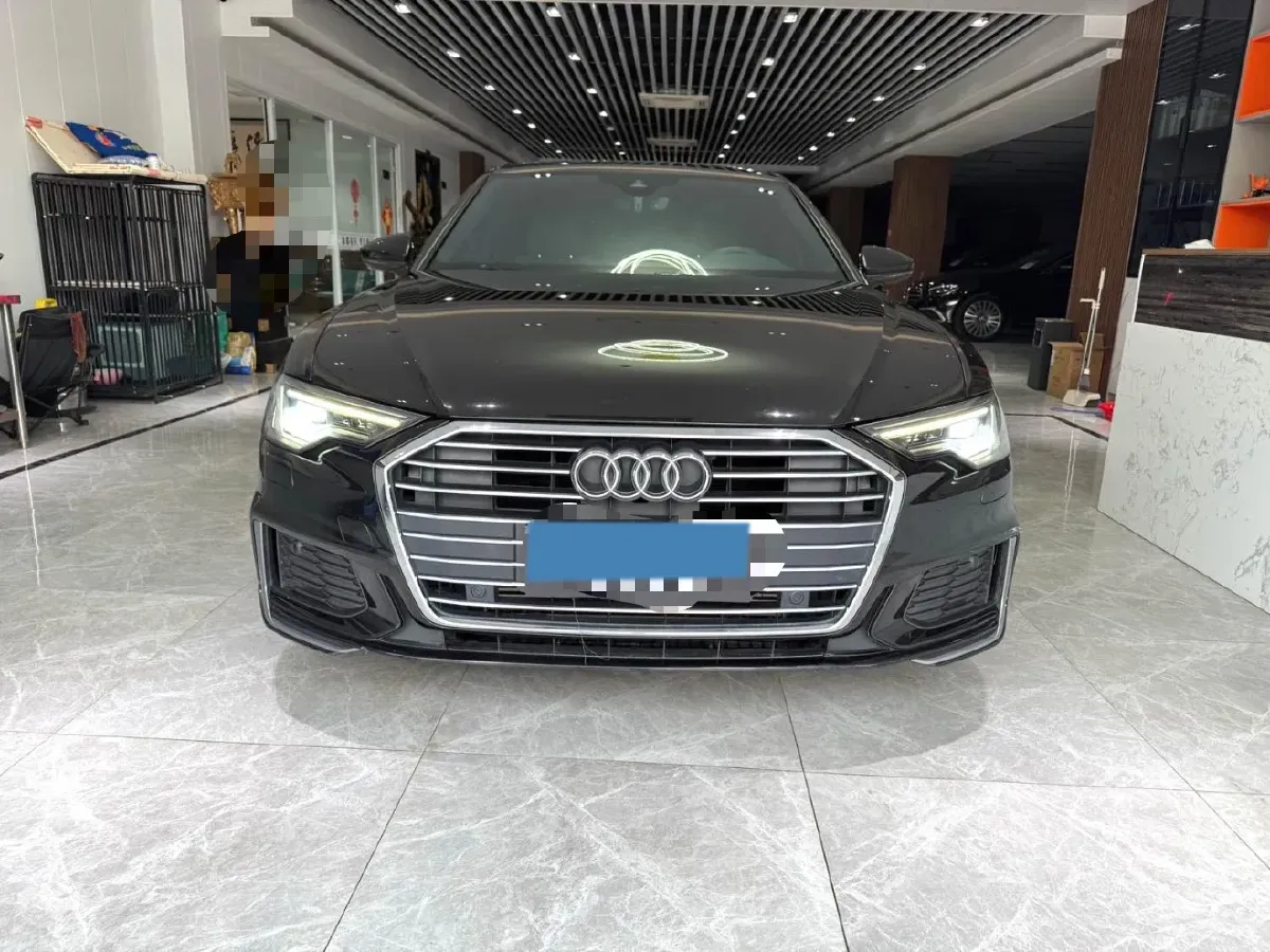 2020 Audi A6L 2.0T 190HP L4 7DCT,autocango,china used car exporter,china ev exporter,chinese used car exporter,chinese used ev exporter