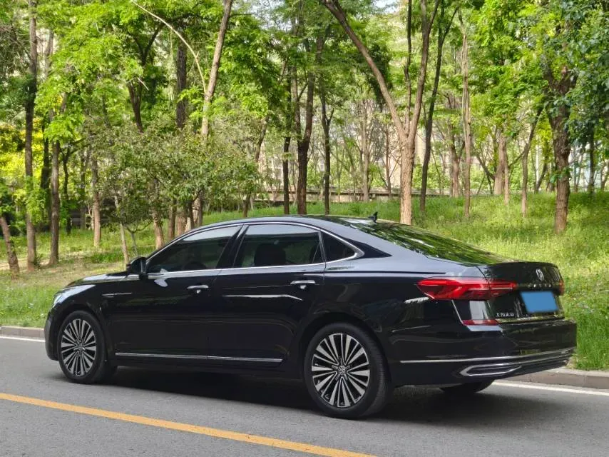 2019 Volkswagen Passat 2.0T 186HP L4 7DCT,autocango,china used car exporter,china ev exporter,chinese used car exporter,chinese used ev exporter