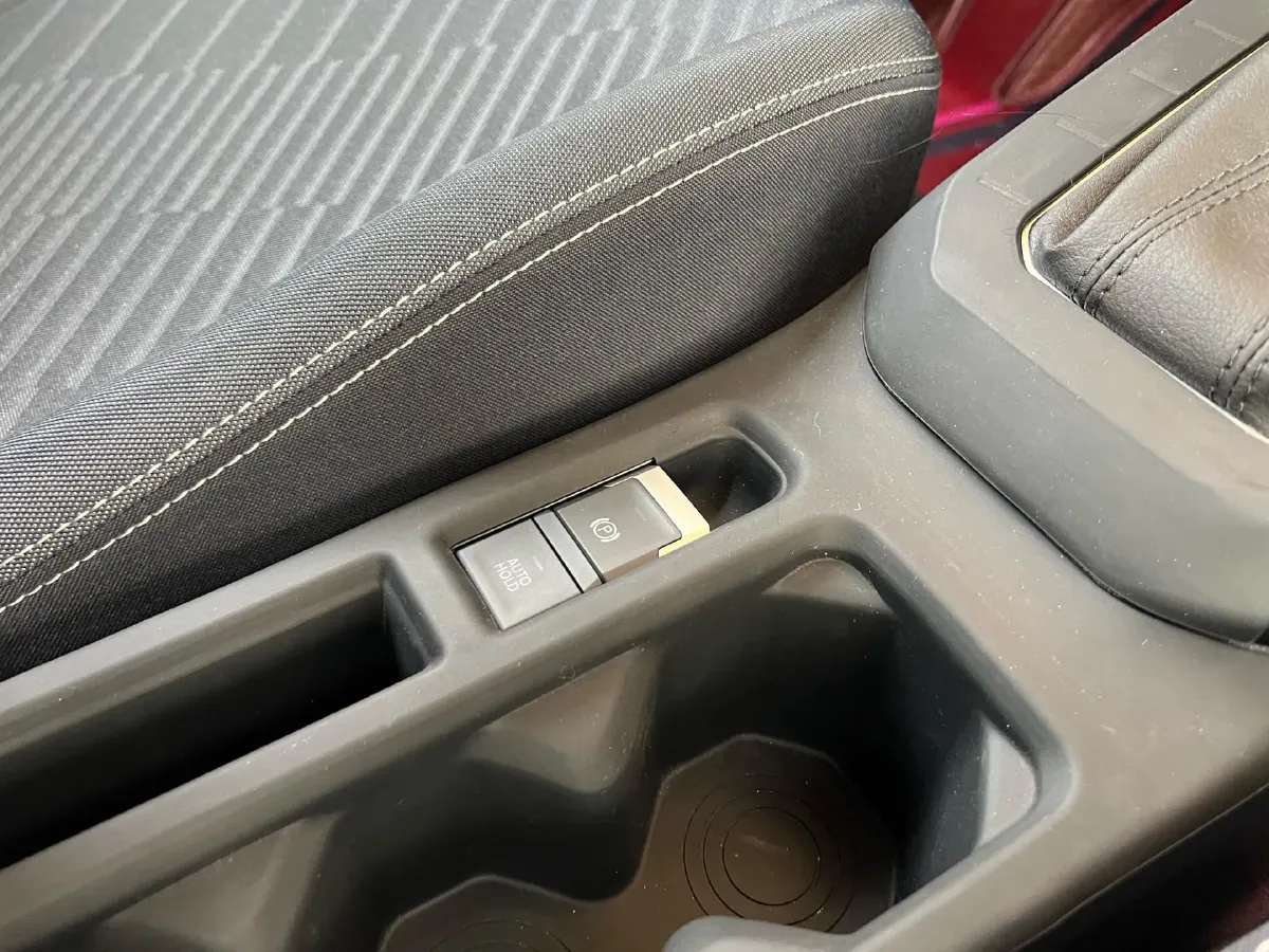 2025 Ruichi Auto EC75 BEV 41.85KWH,autocango,china used car exporter,china ev exporter,chinese used car exporter,chinese used ev exporter