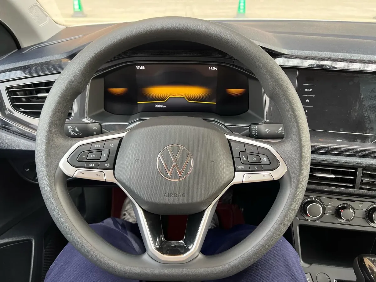 2025 Ruichi Auto EC75 BEV 41.85KWH,autocango,china used car exporter,china ev exporter,chinese used car exporter,chinese used ev exporter