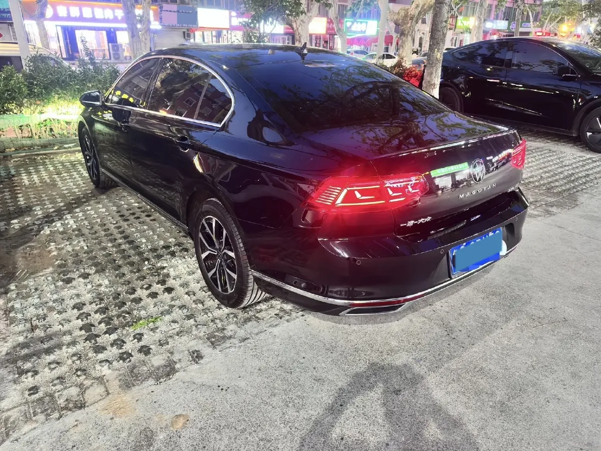 2020 Volkswagen Magotan 2.0T 186HP L4 7DCT,autocango,china used car exporter,china ev exporter,chinese used car exporter,chinese used ev exporter