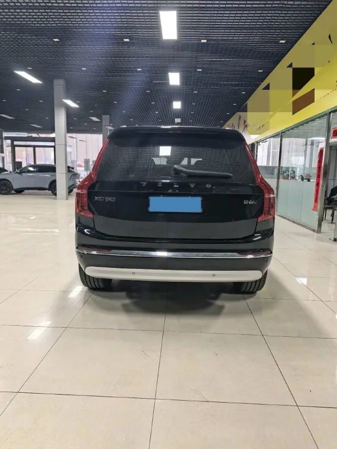 2022 Volvo XC90 2.0T 299HP L4 8AT,autocango,china used car exporter,china ev exporter,chinese used car exporter,chinese used ev exporter
