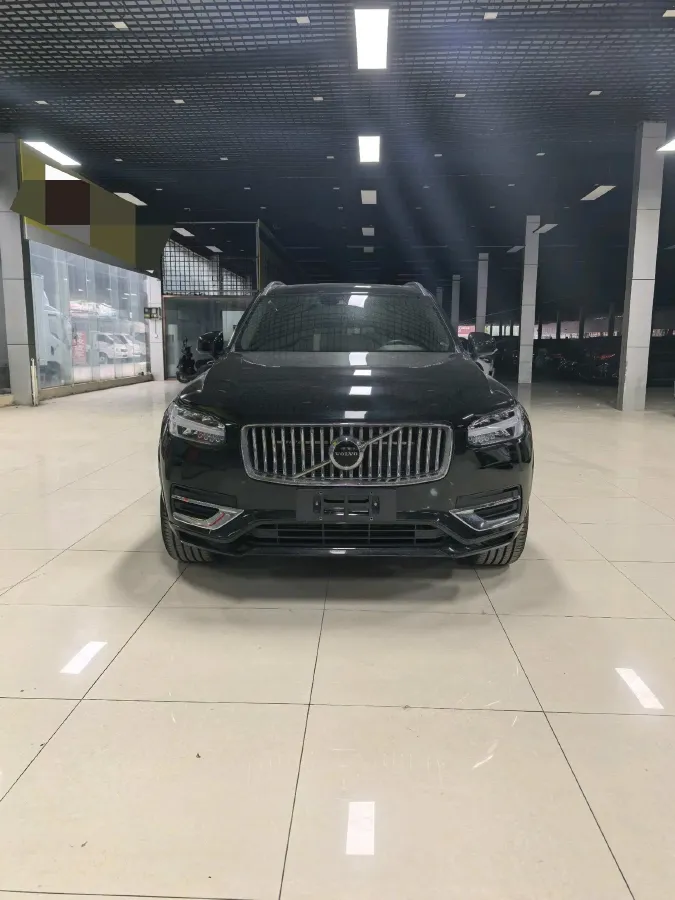 2022 Volvo XC90 2.0T 299HP L4 8AT,autocango,china used car exporter,china ev exporter,chinese used car exporter,chinese used ev exporter
