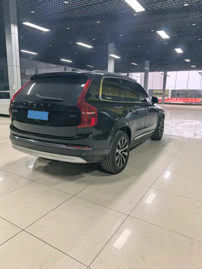 2022 Volvo XC90 2.0T 299HP L4 8AT,autocango,china used car exporter,china ev exporter,chinese used car exporter,chinese used ev exporter
