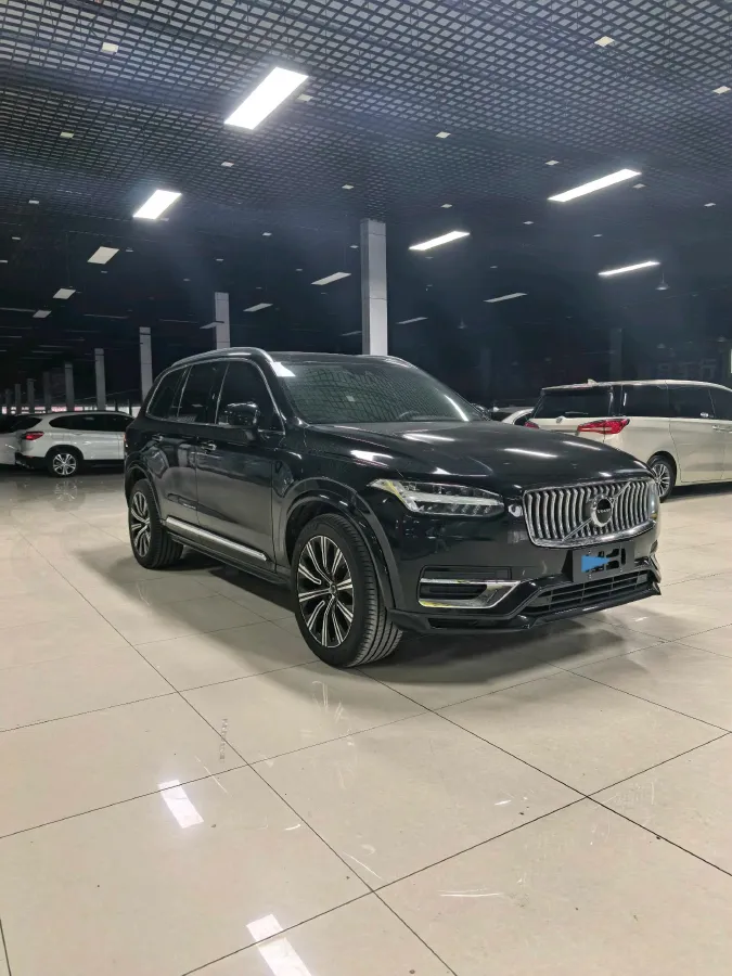 2022 Volvo XC90 2.0T 299HP L4 8AT,autocango,china used car exporter,china ev exporter,chinese used car exporter,chinese used ev exporter