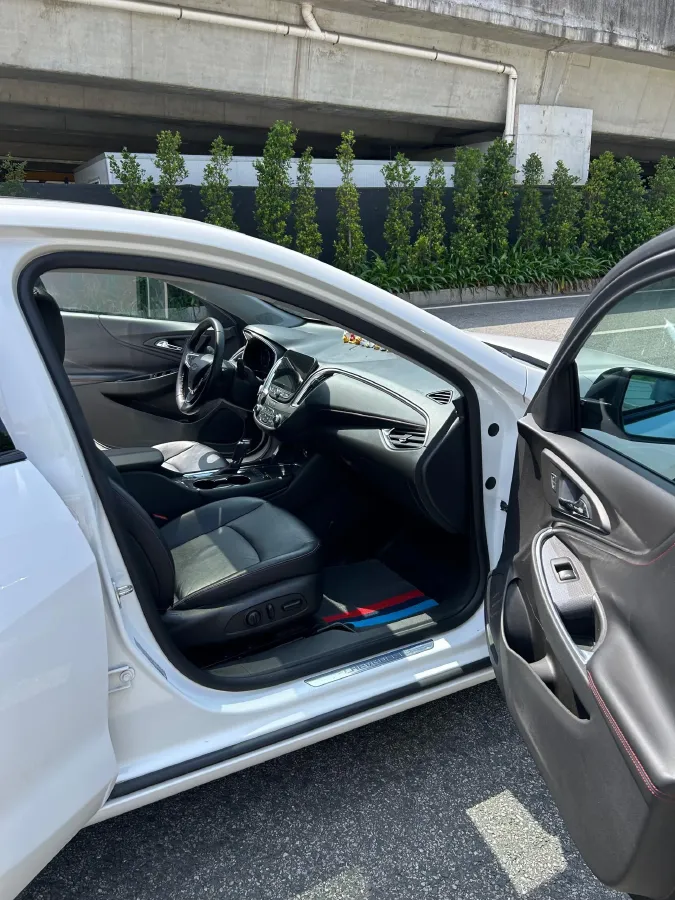 2019 Chevrolet Malibu XL 2.0T 241HP L4 9AT,autocango,china used car exporter,china ev exporter,chinese used car exporter,chinese used ev exporter