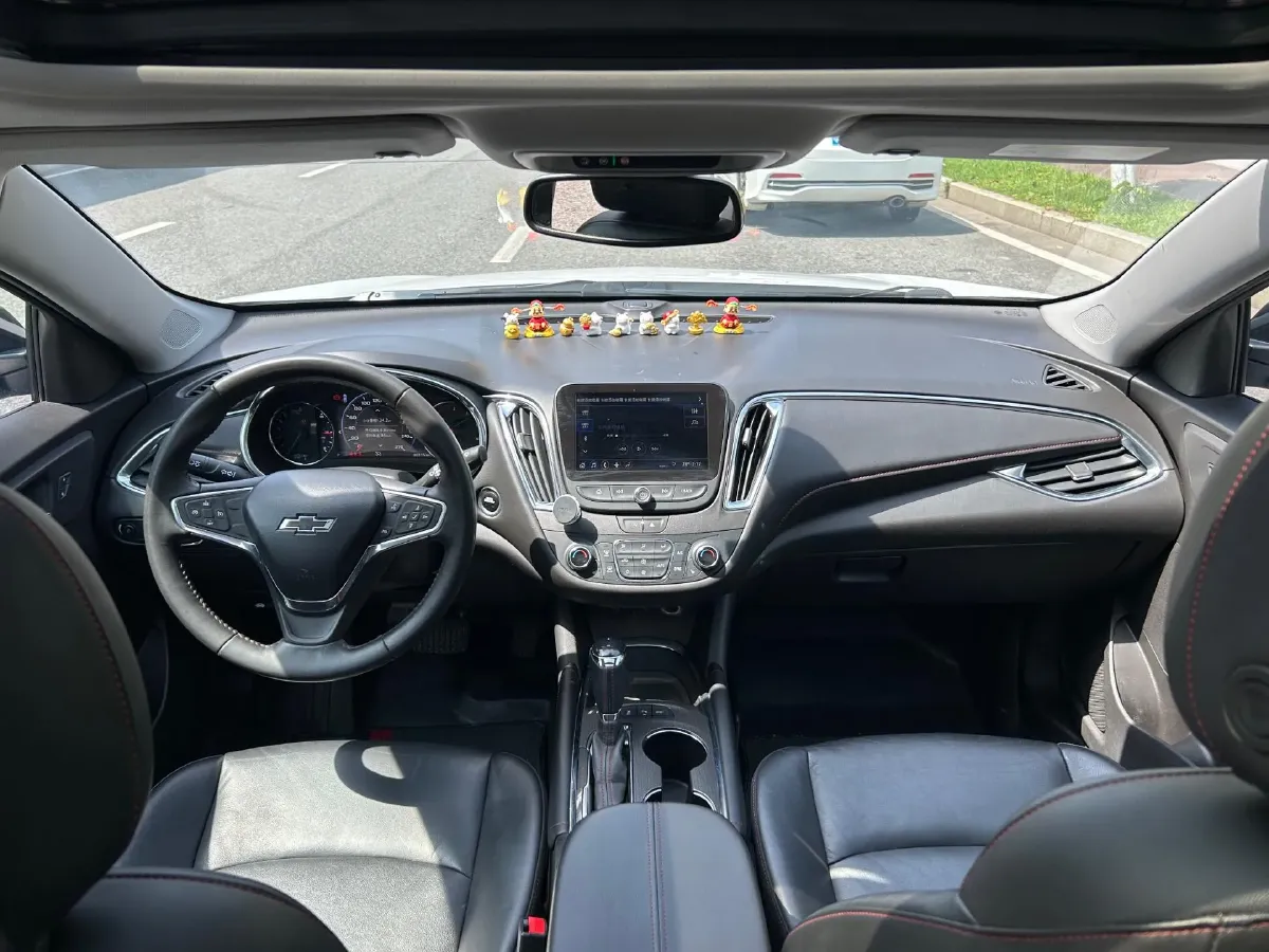 2019 Chevrolet Malibu XL 2.0T 241HP L4 9AT,autocango,china used car exporter,china ev exporter,chinese used car exporter,chinese used ev exporter