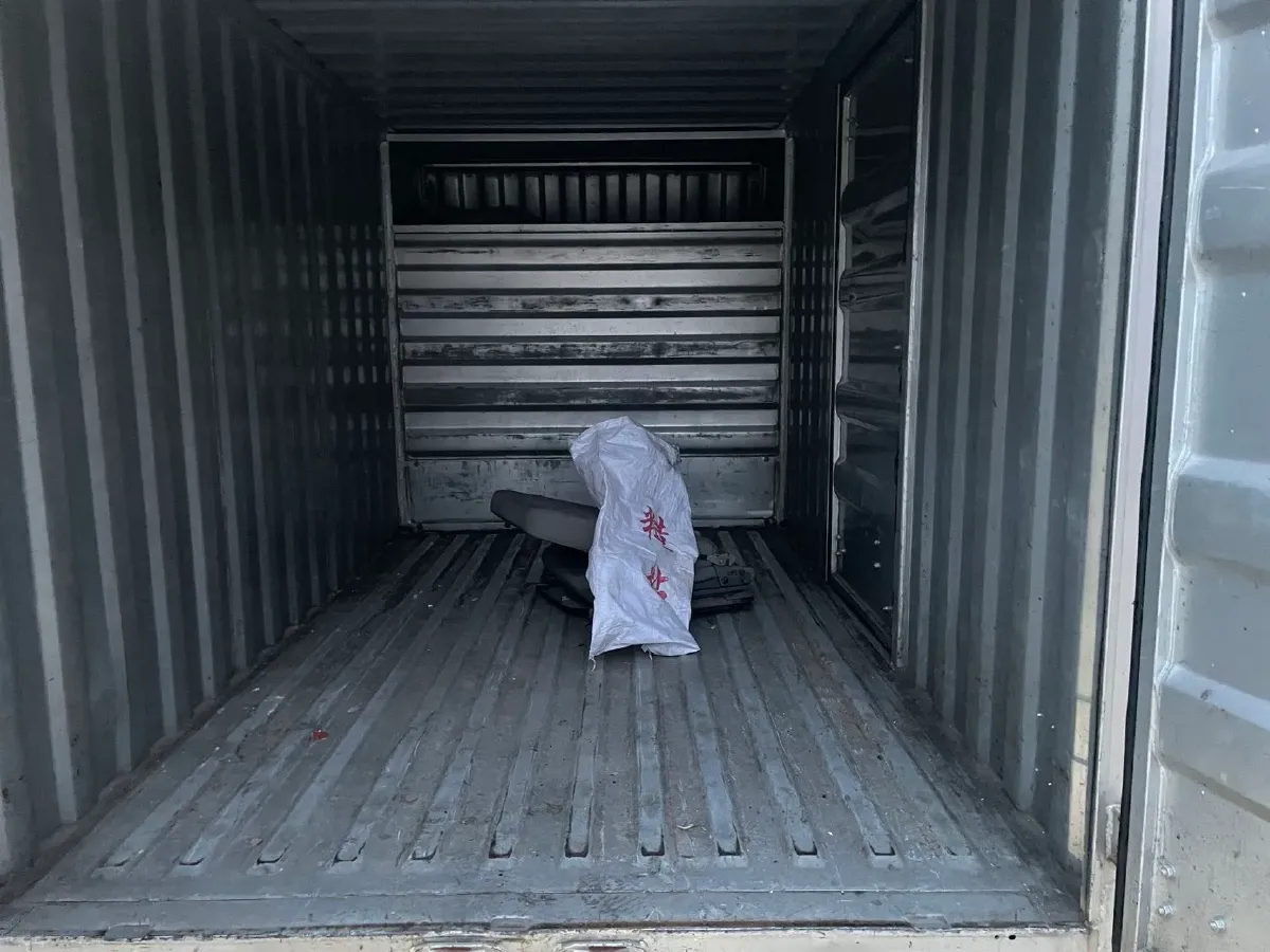 2021 WuLing RongGuang Mini Truck 1.5L 99HP L4 5MT,autocango,china used car exporter,china ev exporter,chinese used car exporter,chinese used ev exporter