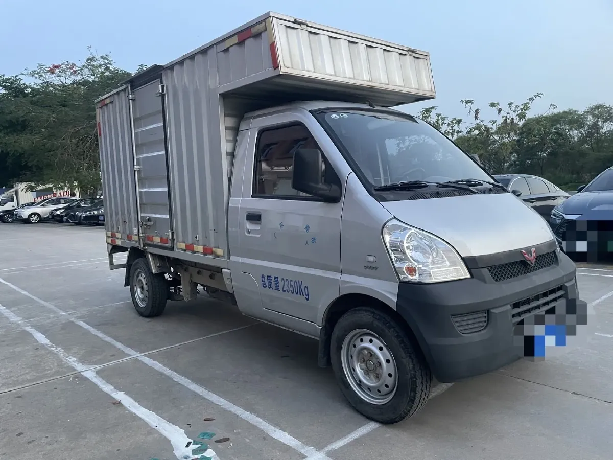 2021 WuLing RongGuang Mini Truck 1.5L 99HP L4 5MT,autocango,china used car exporter,china ev exporter,chinese used car exporter,chinese used ev exporter