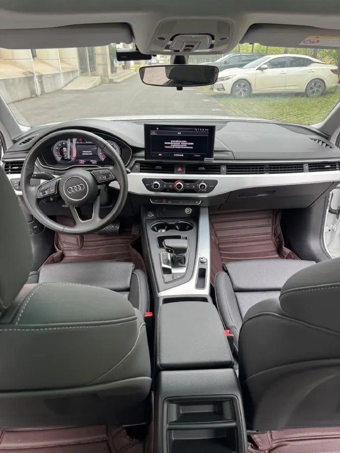 2023 Audi A4L 2.0T 190HP L4 7DCT,autocango,china used car exporter,china ev exporter,chinese used car exporter,chinese used ev exporter