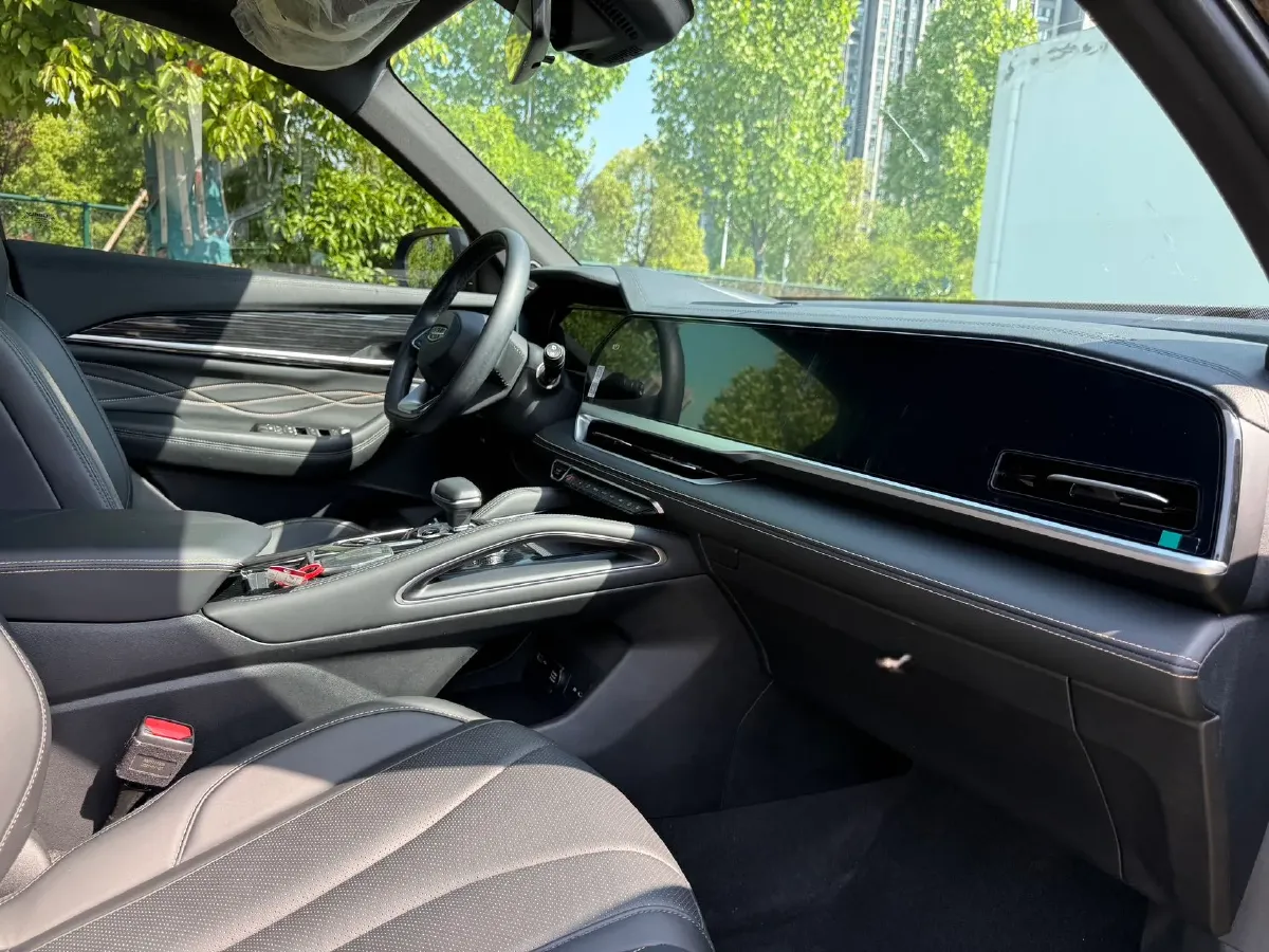 2024 Geely Monjaro 2.0T 218HP L4 7DCT,autocango,china used car exporter,china ev exporter,chinese used car exporter,chinese used ev exporter