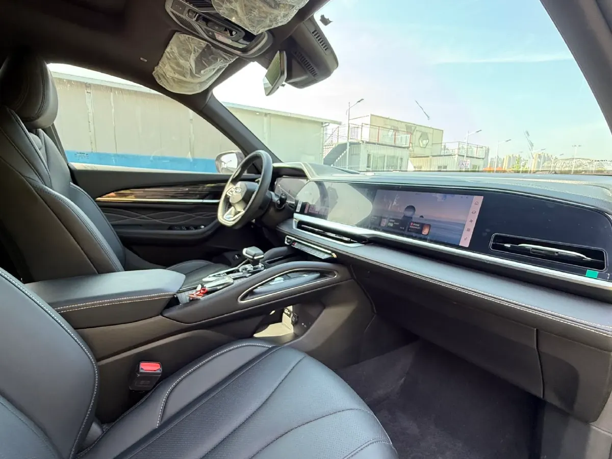 2024 Geely Monjaro 2.0T 218HP L4 7DCT,autocango,china used car exporter,china ev exporter,chinese used car exporter,chinese used ev exporter