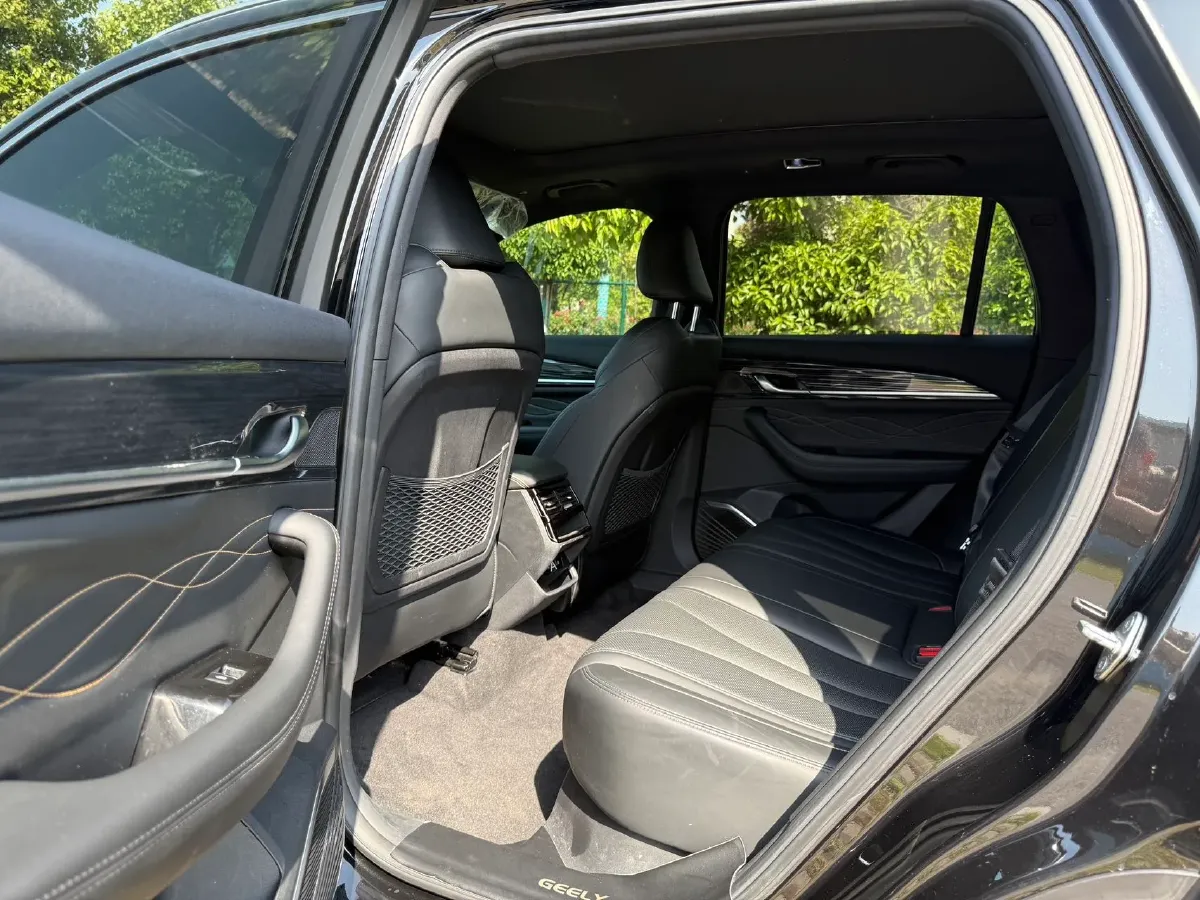 2024 Geely Monjaro 2.0T 218HP L4 7DCT,autocango,china used car exporter,china ev exporter,chinese used car exporter,chinese used ev exporter