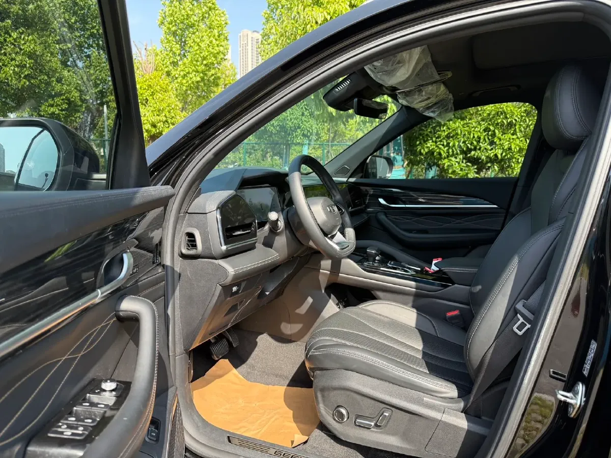 2024 Geely Monjaro 2.0T 218HP L4 7DCT,autocango,china used car exporter,china ev exporter,chinese used car exporter,chinese used ev exporter