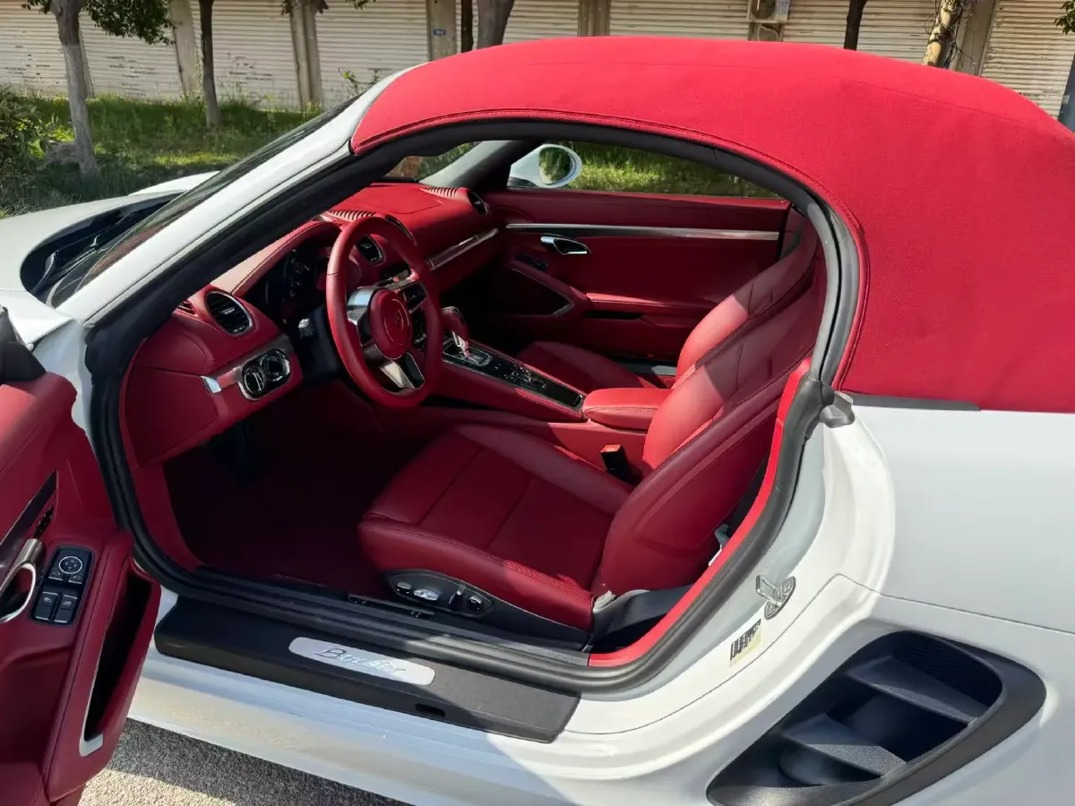 2022 Porsche 718 2.0T 250HP H4 7DCT,autocango,china used car exporter,china ev exporter,chinese used car exporter,chinese used ev exporter