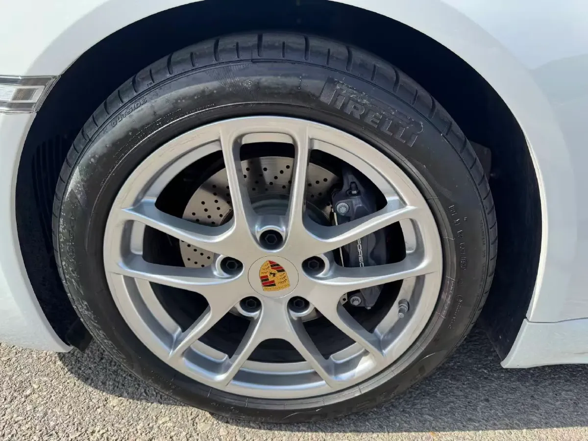 2022 Porsche 718 2.0T 250HP H4 7DCT,autocango,china used car exporter,china ev exporter,chinese used car exporter,chinese used ev exporter