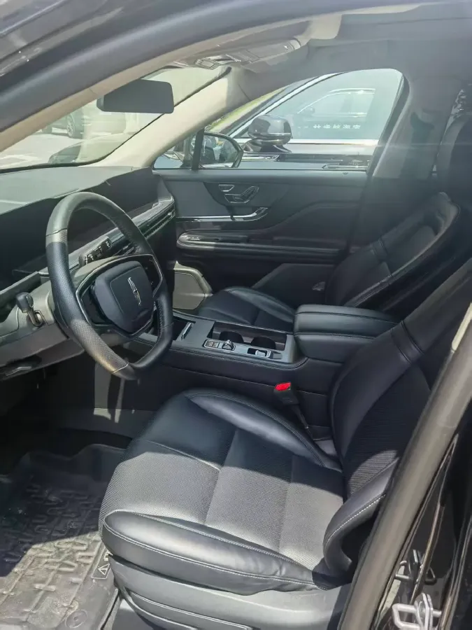 2024 Lincoln Corsair 2.0T 261HP L4 8AT,autocango,china used car exporter,china ev exporter,chinese used car exporter,chinese used ev exporter