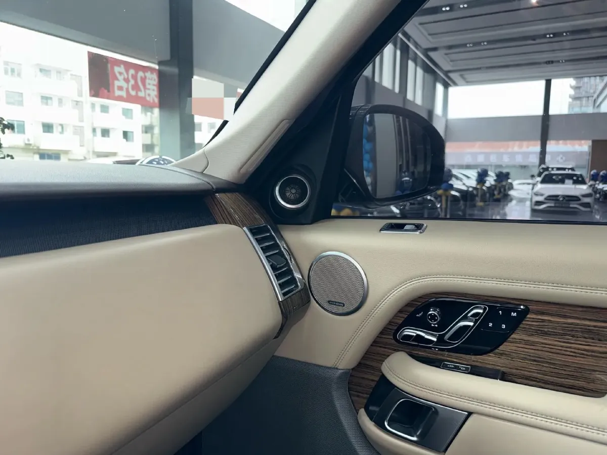 2018 Land Rover Range Rover 3.0T 381HP V6 8AT,autocango,china used car exporter,china ev exporter,chinese used car exporter,chinese used ev exporter