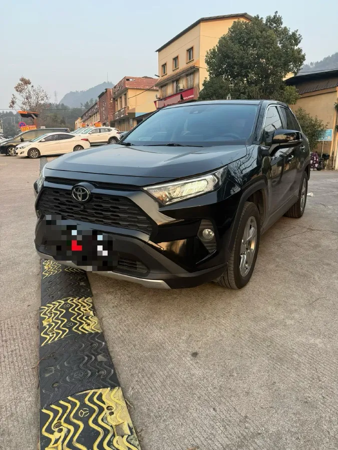 2021 Toyota RAV4 2.0L 171HP L4 CVT,autocango,china used car exporter,china ev exporter,chinese used car exporter,chinese used ev exporter