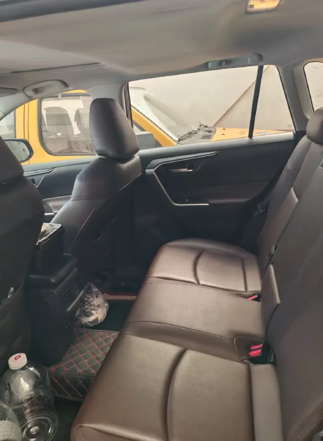 2021 Toyota RAV4 2.0L 171HP L4 CVT,autocango,china used car exporter,china ev exporter,chinese used car exporter,chinese used ev exporter