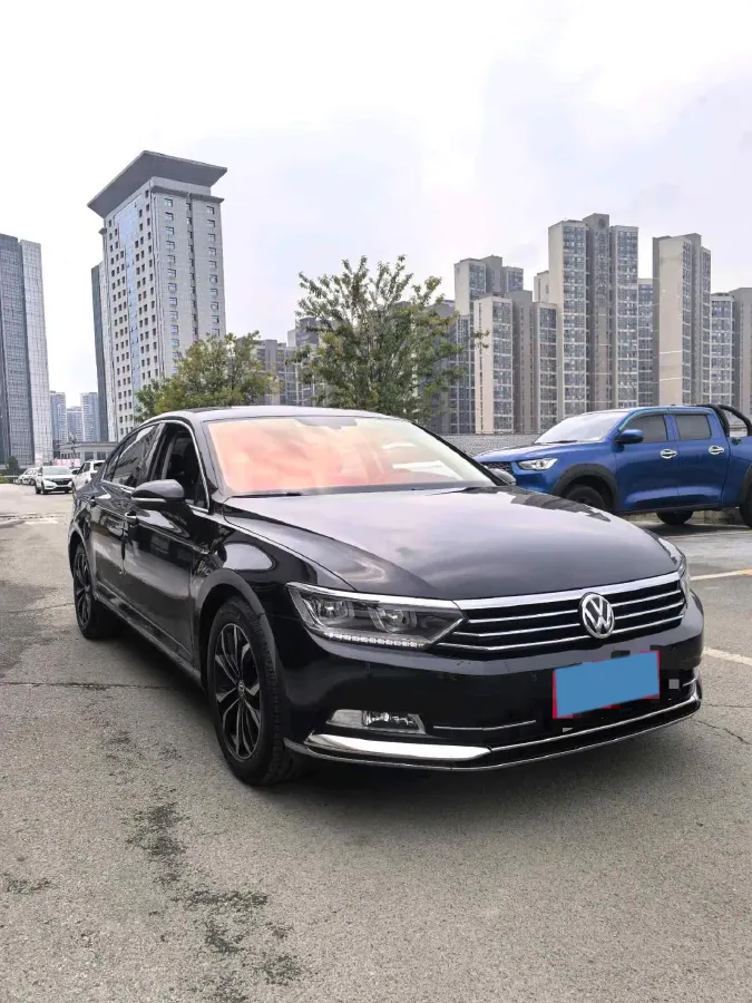 2019 Volkswagen Magotan 2.0T 186HP L4 7DCT,autocango,china used car exporter,china ev exporter,chinese used car exporter,chinese used ev exporter