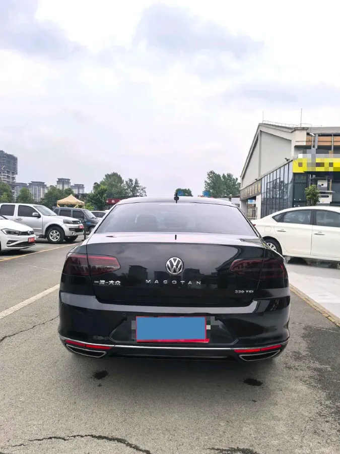 2019 Volkswagen Magotan 2.0T 186HP L4 7DCT,autocango,china used car exporter,china ev exporter,chinese used car exporter,chinese used ev exporter