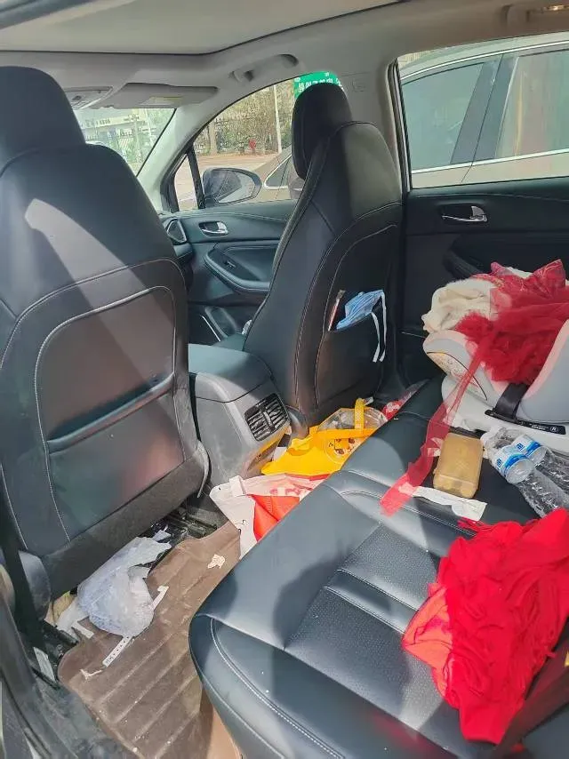 2022 GAC Trumpchi GS4 1.5T 169HP L4 6AT,autocango,china used car exporter,china ev exporter,chinese used car exporter,chinese used ev exporter