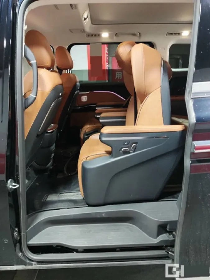 2023 HongQi HQ9 2.0T 252HP L4 8AT,autocango,china used car exporter,china ev exporter,chinese used car exporter,chinese used ev exporter