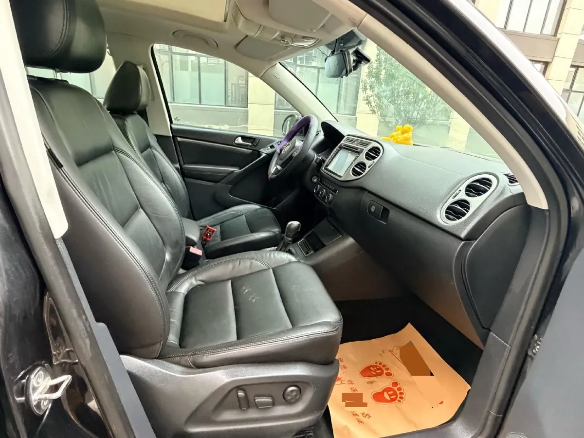 2013 Volkswagen Tiguan 1.8T 160HP L4 6AT,autocango,china used car exporter,china ev exporter,chinese used car exporter,chinese used ev exporter