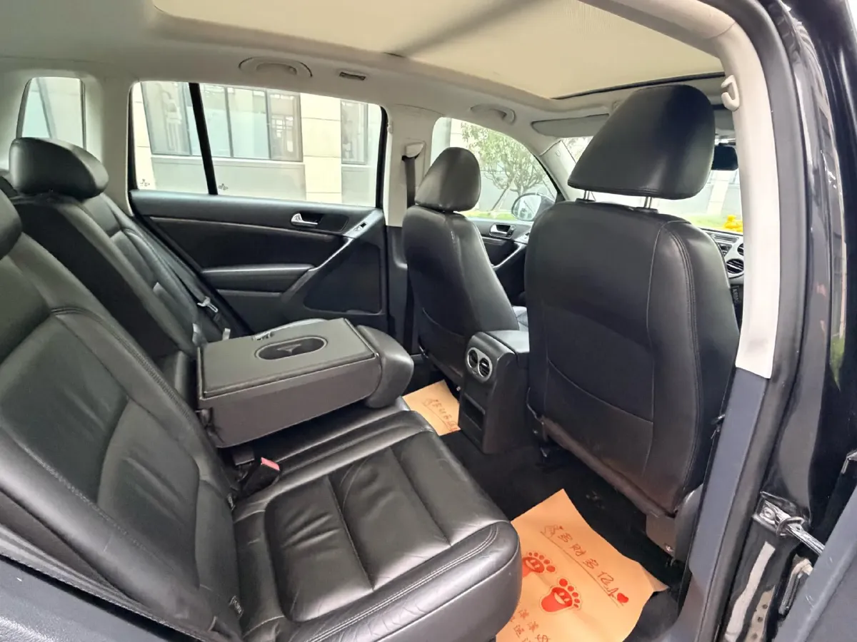 2013 Volkswagen Tiguan 1.8T 160HP L4 6AT,autocango,china used car exporter,china ev exporter,chinese used car exporter,chinese used ev exporter