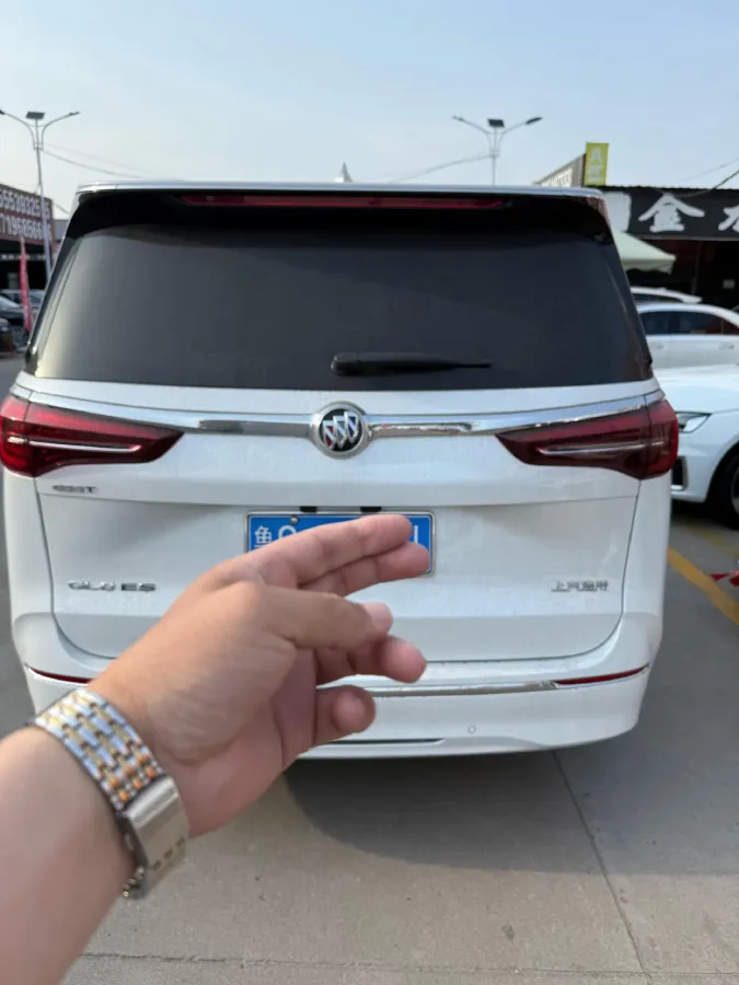 2021 Buick GL8 2.0T 237HP L4 9AT,autocango,china used car exporter,china ev exporter,chinese used car exporter,chinese used ev exporter