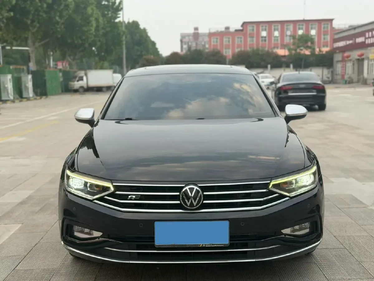 2020 Volkswagen Magotan 2.0T 186HP L4 7DCT,autocango,china used car exporter,china ev exporter,chinese used car exporter,chinese used ev exporter