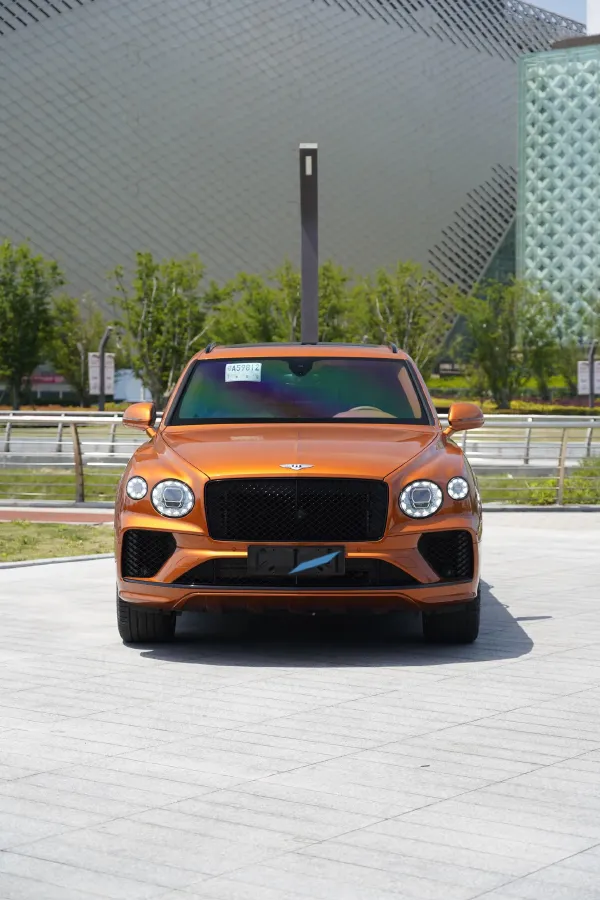 2022 Bentley Bentayga 4.0T 550HP V8 8AT,autocango,china used car exporter,china ev exporter,chinese used car exporter,chinese used ev exporter