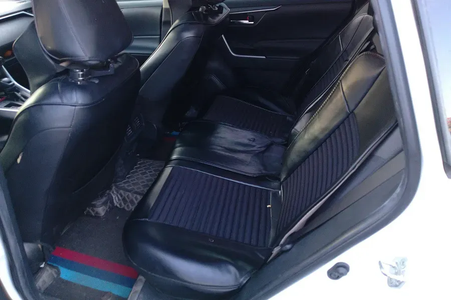 2021 Toyota RAV4 2.0L 171HP L4 CVT,autocango,china used car exporter,china ev exporter,chinese used car exporter,chinese used ev exporter