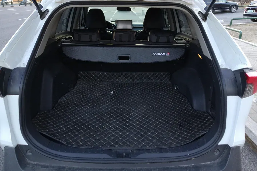 2021 Toyota RAV4 2.0L 171HP L4 CVT,autocango,china used car exporter,china ev exporter,chinese used car exporter,chinese used ev exporter