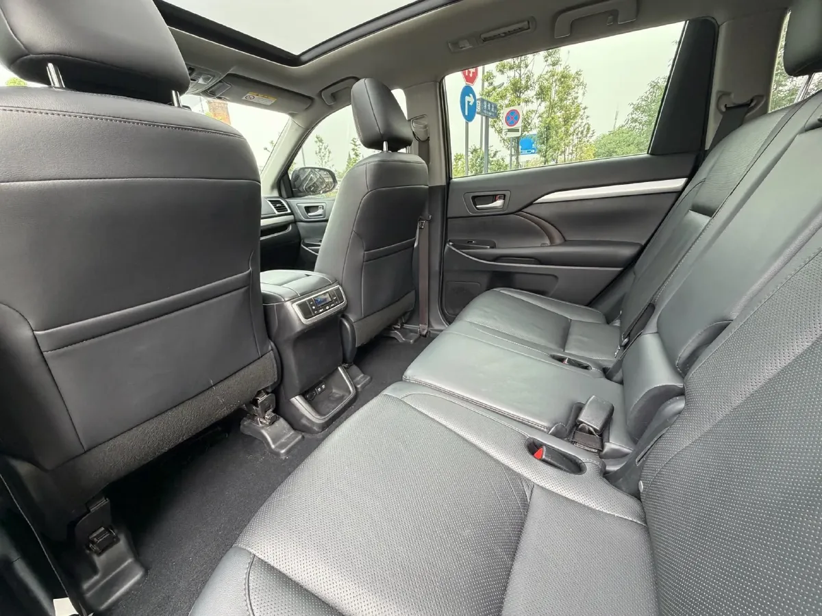 2019 Mazda CX-8 2.5L 192HP L4 6AT,autocango,china used car exporter,china ev exporter,chinese used car exporter,chinese used ev exporter