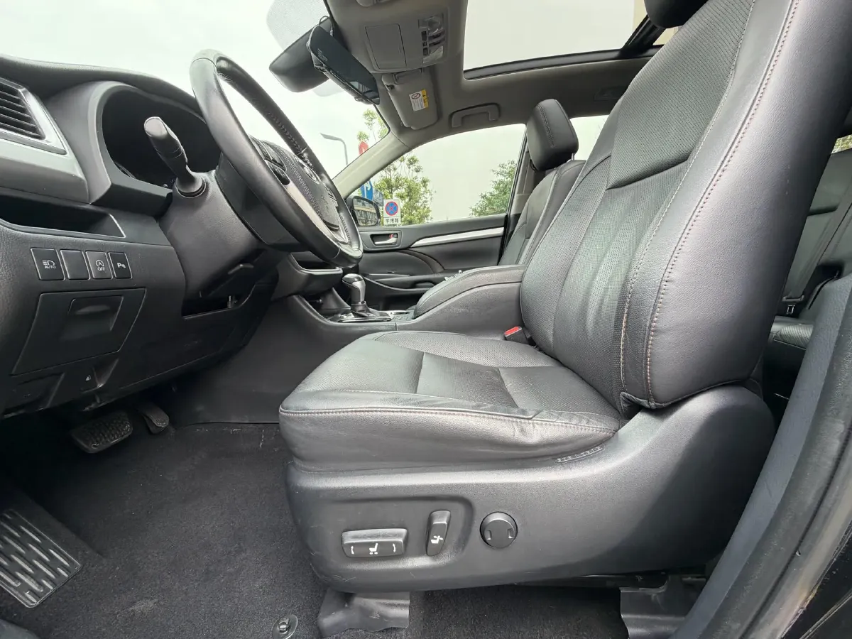 2019 Mazda CX-8 2.5L 192HP L4 6AT,autocango,china used car exporter,china ev exporter,chinese used car exporter,chinese used ev exporter