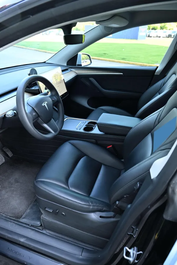 2022 Tesla Model Y BEV 60KWH,autocango,china used car exporter,china ev exporter,chinese used car exporter,chinese used ev exporter