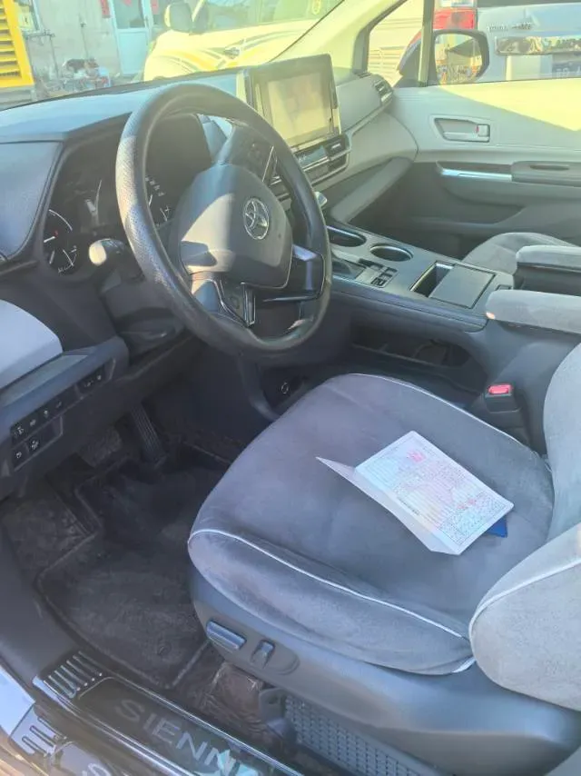 2021 Toyota Sienna 2.5L 192HP L4 E-CVT Hybrid,autocango,china used car exporter,china ev exporter,chinese used car exporter,chinese used ev exporter