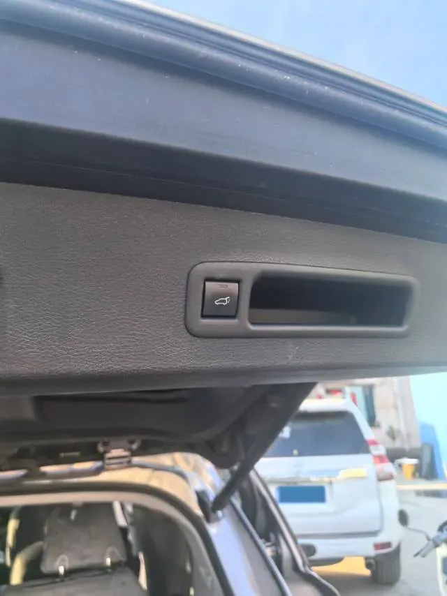 2021 Toyota Sienna 2.5L 192HP L4 E-CVT Hybrid,autocango,china used car exporter,china ev exporter,chinese used car exporter,chinese used ev exporter