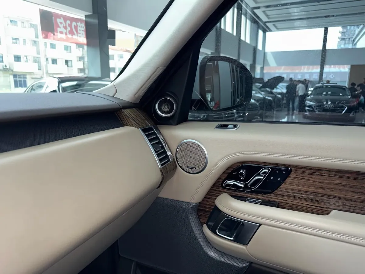 2018 Land Rover Range Rover 3.0T 381HP V6 8AT,autocango,china used car exporter,china ev exporter,chinese used car exporter,chinese used ev exporter