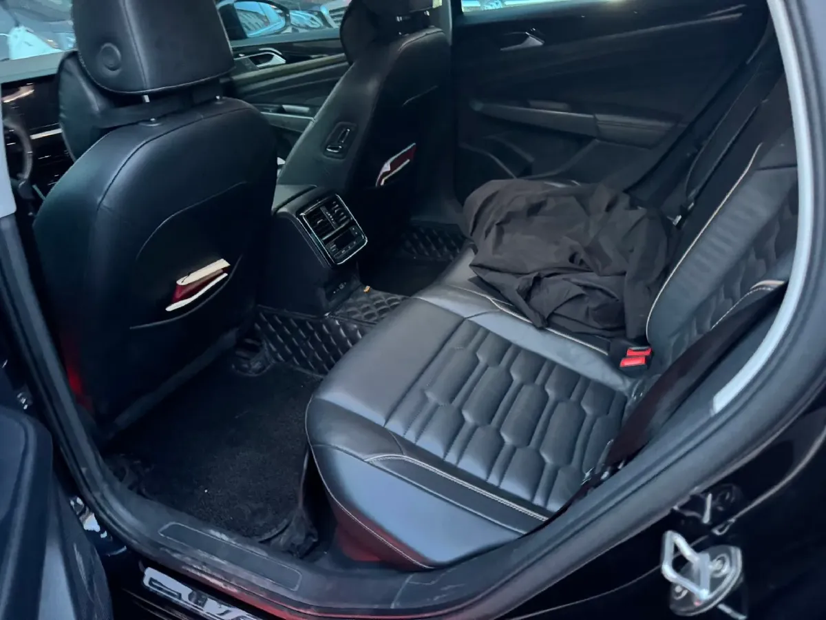 2020 Volkswagen Passat 2.0T 186HP L4 7DCT,autocango,china used car exporter,china ev exporter,chinese used car exporter,chinese used ev exporter