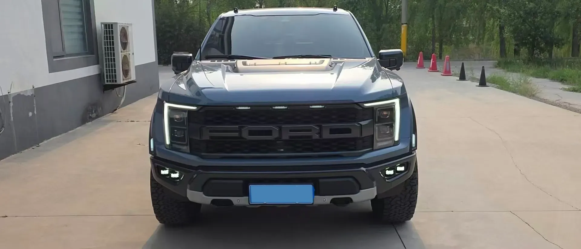 2024 M Hero WarriorM800 1.5T 197HP L4 2AT REEV 65.8KWH,autocango,china used car exporter,china ev exporter,chinese used car exporter,chinese used ev exporter