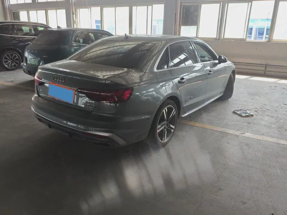2020 Audi A4L 2.0T 190HP L4 7DCT,autocango,china used car exporter,china ev exporter,chinese used car exporter,chinese used ev exporter