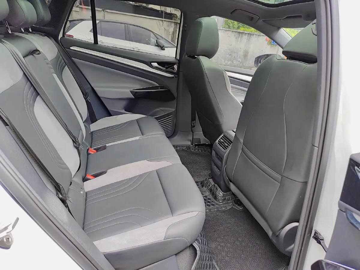 2021 Xpeng P5 BEV 71.4KWH,autocango,china used car exporter,china ev exporter,chinese used car exporter,chinese used ev exporter