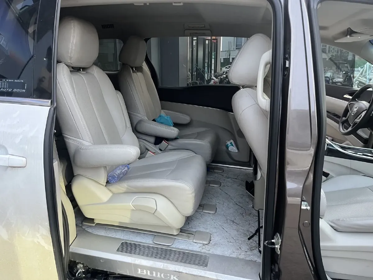 2021 Buick GL8 2.0T 237HP L4 9AT,autocango,china used car exporter,china ev exporter,chinese used car exporter,chinese used ev exporter