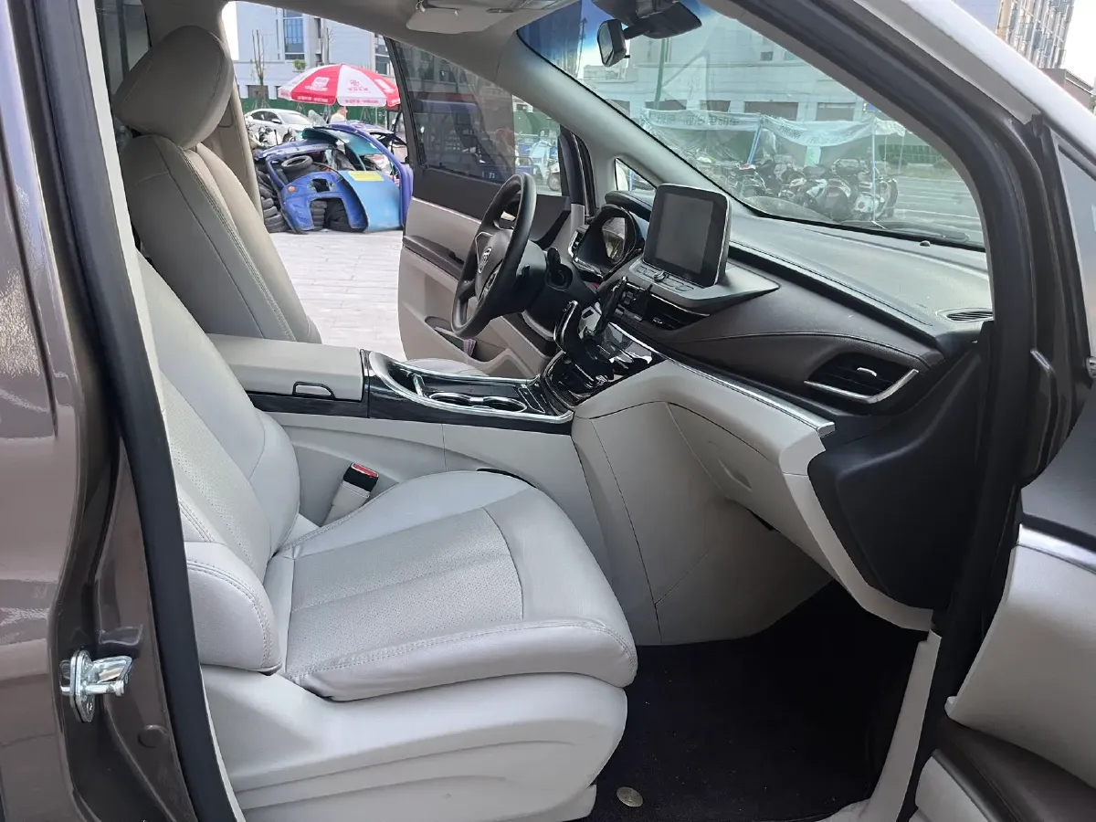 2021 Buick GL8 2.0T 237HP L4 9AT,autocango,china used car exporter,china ev exporter,chinese used car exporter,chinese used ev exporter