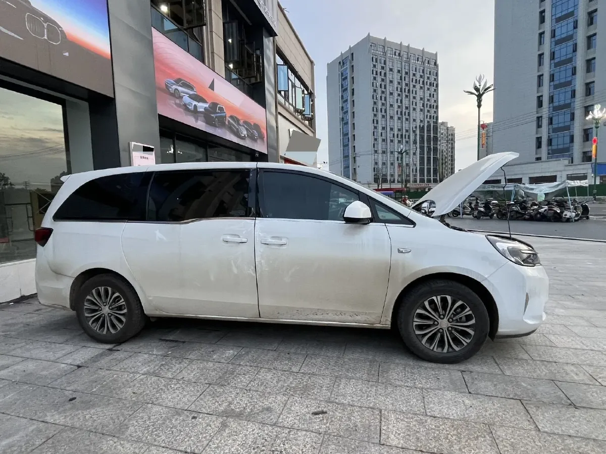 2021 Buick GL8 2.0T 237HP L4 9AT,autocango,china used car exporter,china ev exporter,chinese used car exporter,chinese used ev exporter