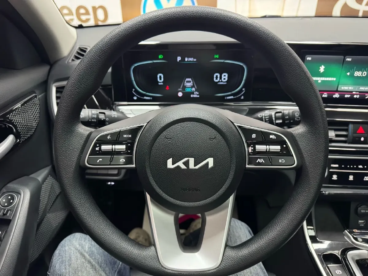 2023 Kia Seltos 1.5L 115HP L4 CVT,autocango,china used car exporter,china ev exporter,chinese used car exporter,chinese used ev exporter